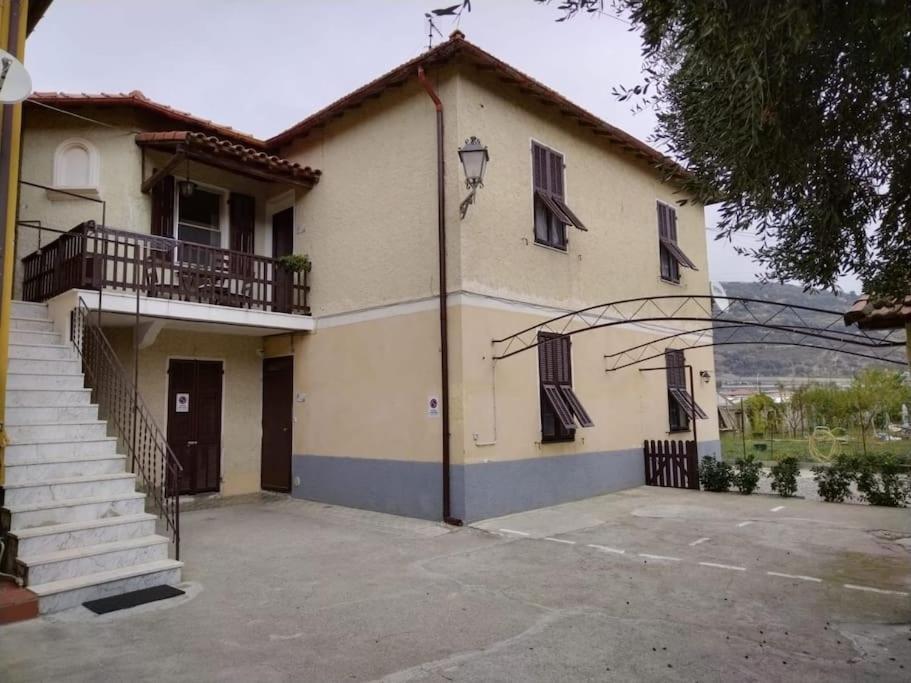 Casa Sveva, A Pochi Passi Dalle Spiagge E Dal Centro Di Arma Di Taggia. Eksteriør billede